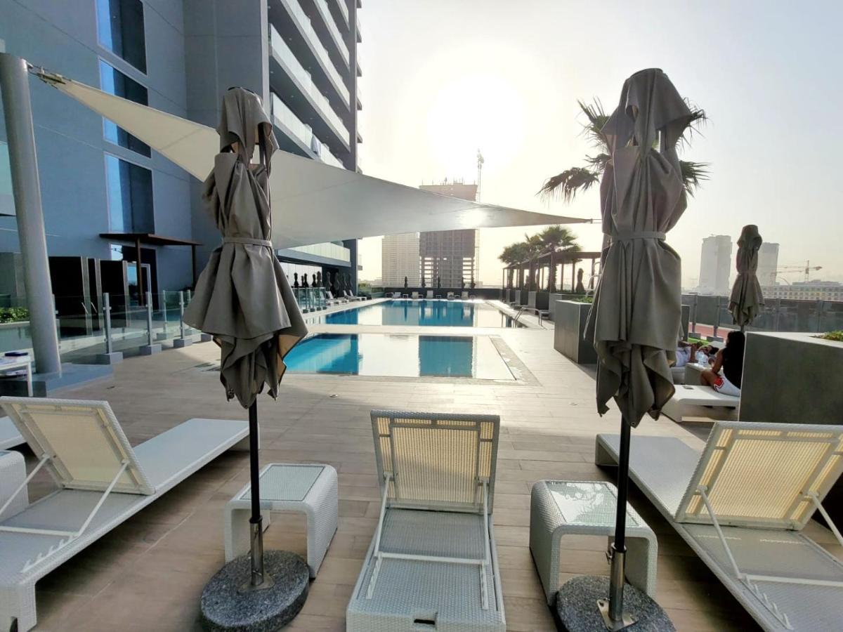 Bloom Height Tower Apartment Dubai Luaran gambar