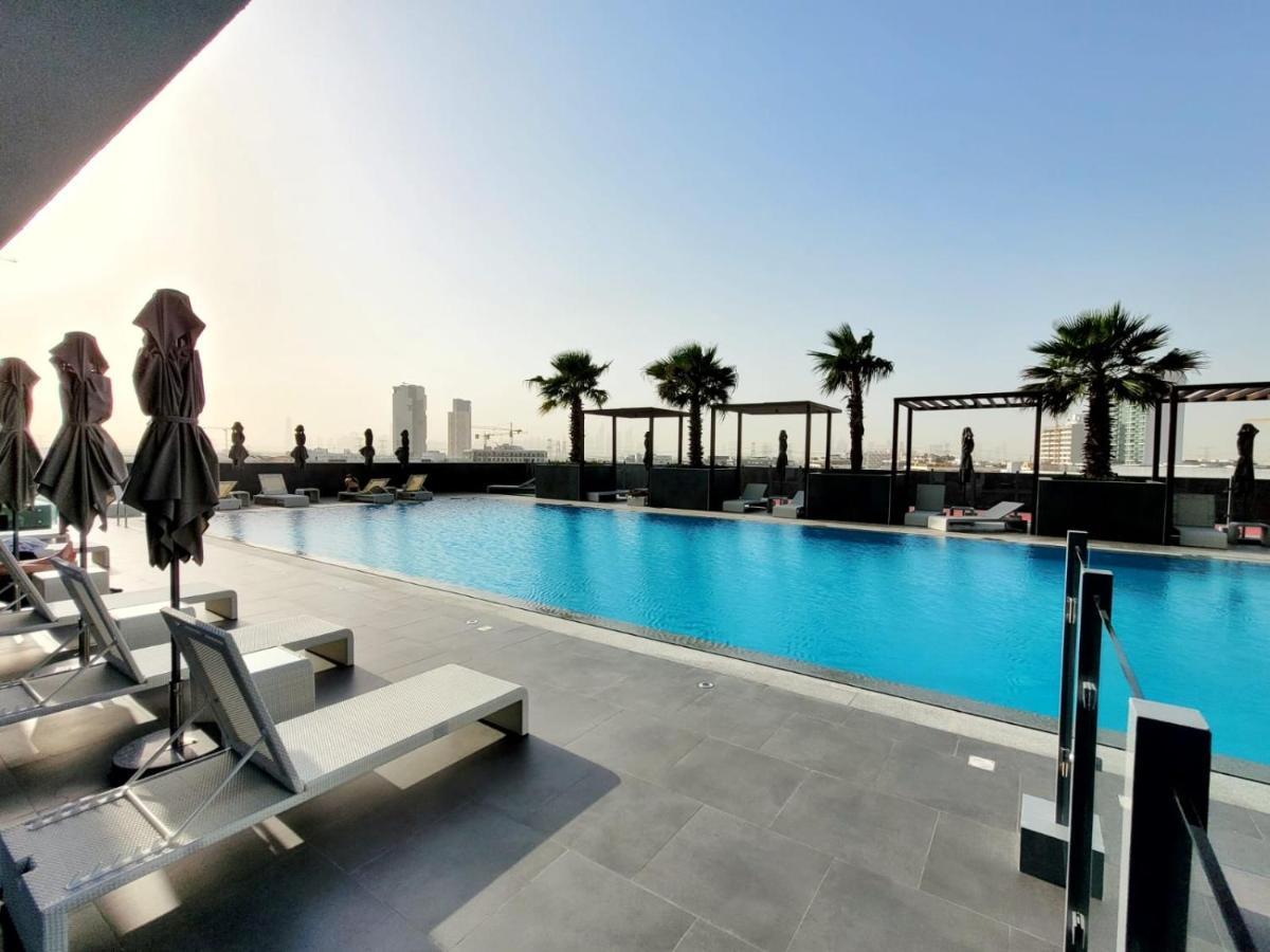 Bloom Height Tower Apartment Dubai Luaran gambar